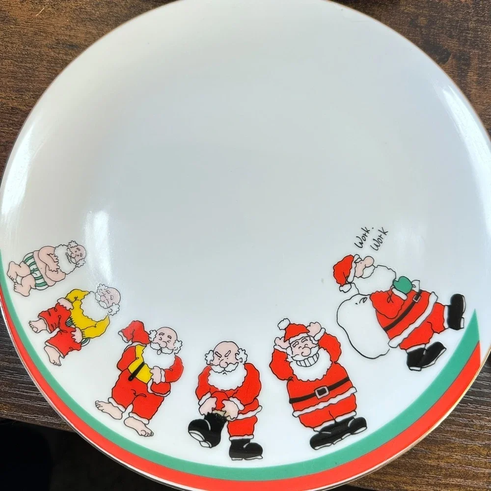 4 PAPEL CHRISTMAS Plates Santa Happy Holidays Work Work Getting Dressed JAPAN 8